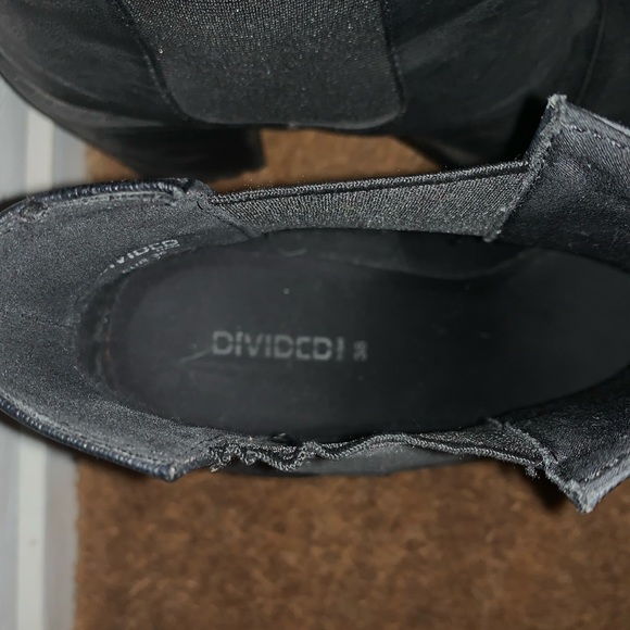 38 - Divided - Black Combat Chelsea Boot - Picture 12 of 14